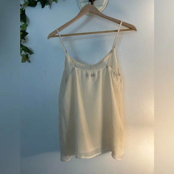 Vintage Old Navy Cream Floral Embroidered Tank Blouse - Picture 5 of 10